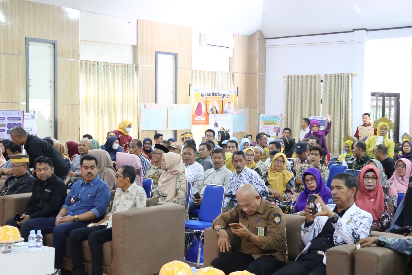 Pj. Bupati Pinrang Dorong Peningkatan Kapasitas Guru dalam Lokakarya 7 dan Pameran Hasil Belajar PGP Angkatan 10