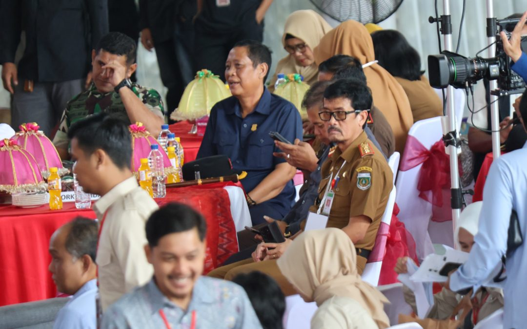 Sekda Pinrang Mewakili Pj. Bupati dalam Debat Publik Pertama Calon Bupati dan Wakil Bupati Pinrang 2024: Dorong Masyarakat Memilih dengan Bijak