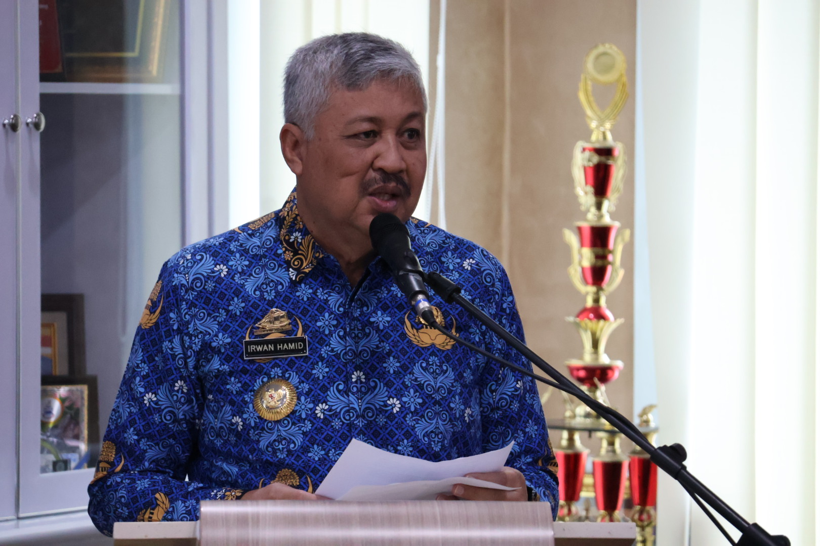 Bupati Pinrang Kukuhkan Pejabat Bapperida, Tekankan Pejabat Harus Adaptif dan Inovatif dalam Menghadapi Perubahan