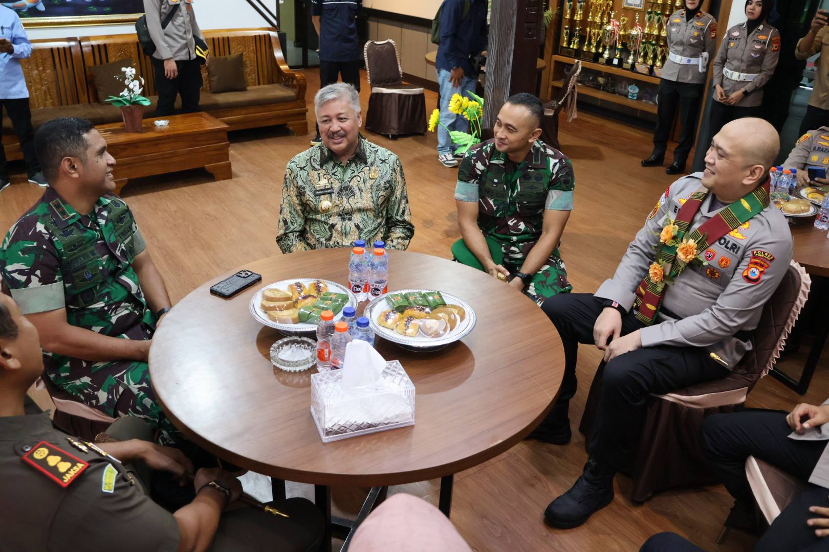 Bupati Pinrang Lepas Sambut Kapolres Baru, Apresiasi Kepemimpinan AKBP Andiko dan Sambut AKBP Edy Sabhara