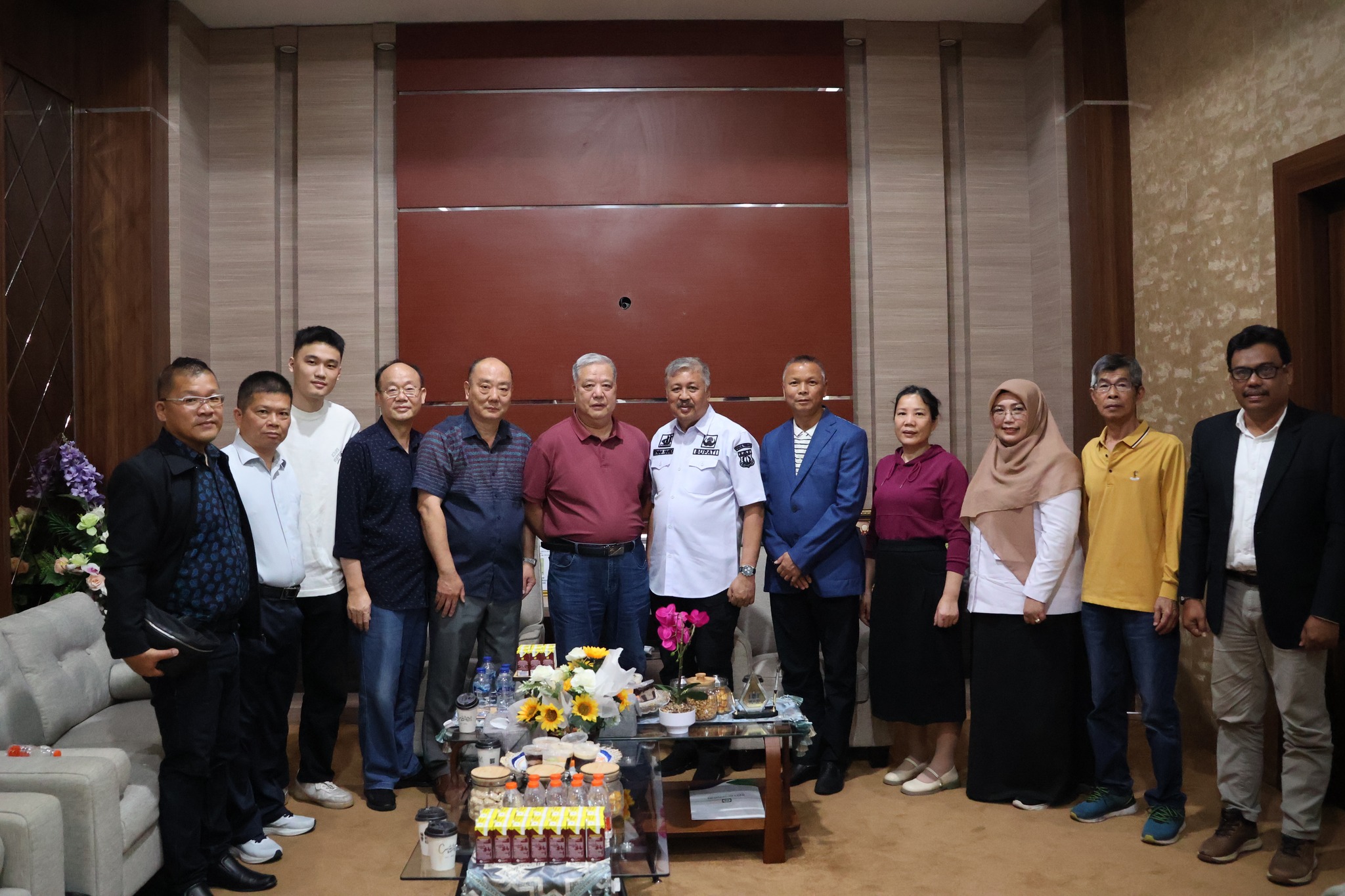 Bupati Pinrang Terima Kunjungan Calon Investor Tiongkok, Bahas Peluang Investasi Strategis