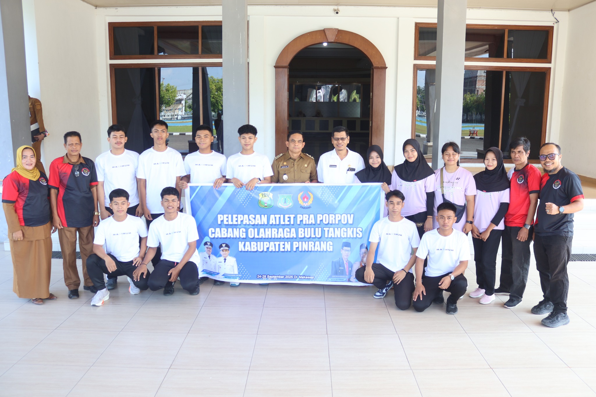 Wabup Pinrang Lepas Kontingen Bulu Tangkis ke Pra Porprov Sulsel 2026