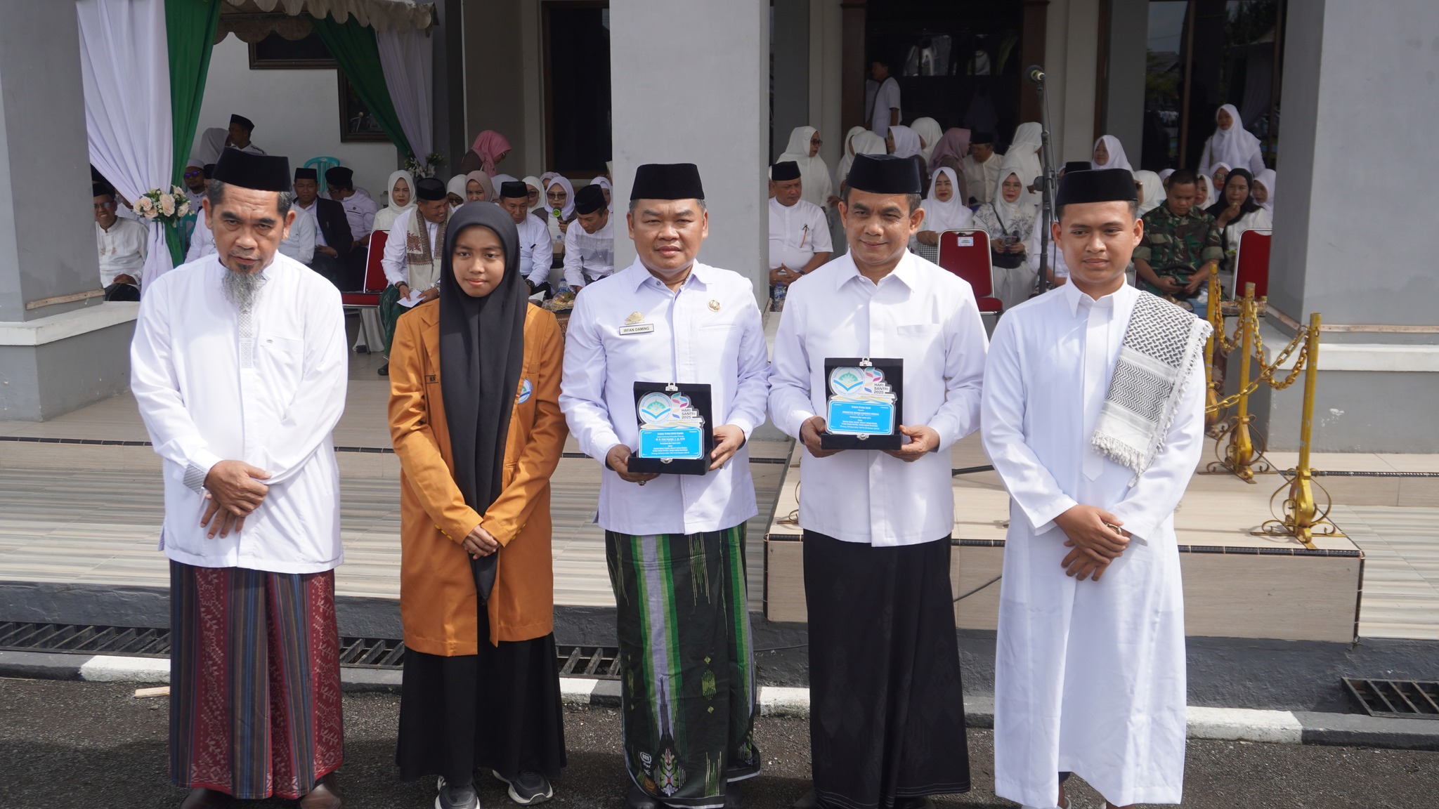 Santri Penjaga Moral dan Penggerak Kemajuan: Pemkab Pinrang Peringati Hari Santri Nasional ke-10 Tahun 2025