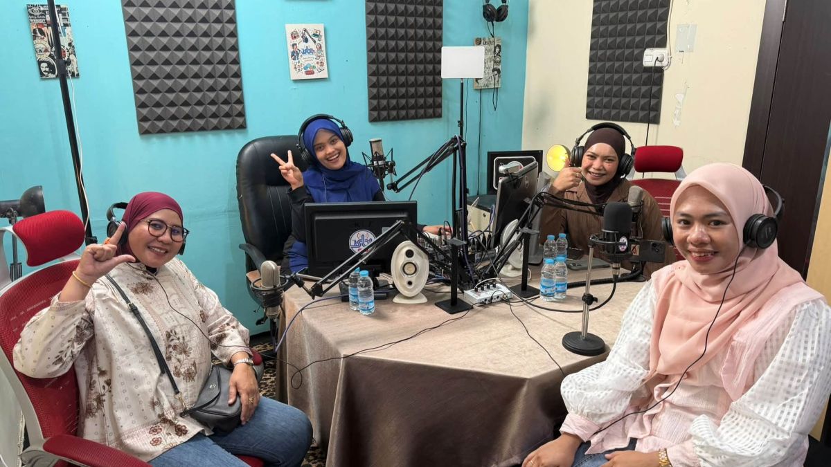 Tiga pengusaha kuliner perempuan Pinrang berbagi kisah merintis bisnis, menjaga kualitas produk, menghadapi tantangan UMKM, dan membuka peluang kerja dalam Podcast SBL.